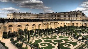 Královské lože – vyzkoušejte si spánek na zámku Versailles
